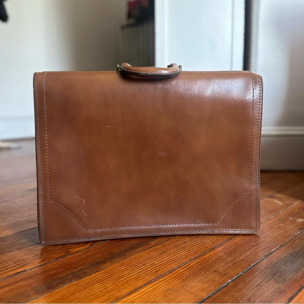 Vintage 70s The Luggage Gallery leather business case w key